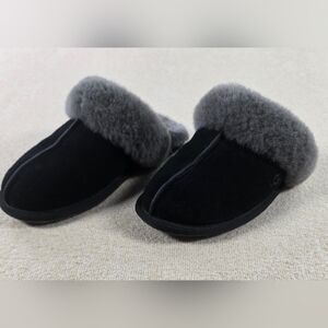 UGG Scuffette II Slippers Women’s Size 6 Gray Sheepskin Suede Cozy